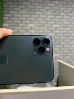 Iphone 11 pro max 256gb complete box Factory unlock not JV