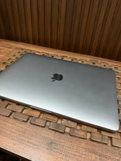 macbook pro 2017