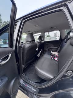 Honda fit 1.3 Hybrid 10th Anniversary