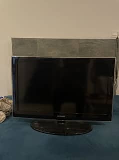 Samsung 32” LCD