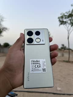 infinix  note 40 pro. 256 gb lush condition