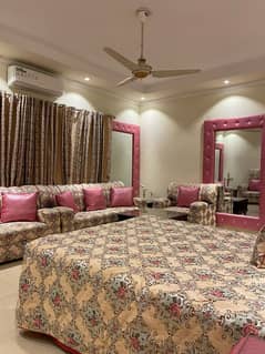 Fully Furnished (Daily, Weekly & Monthly) Basis 1 Kanal, 10 Marla, 5 Marla Independent Houses For Rent Send Message On My WhatsApp & I Will Send Pics & Video