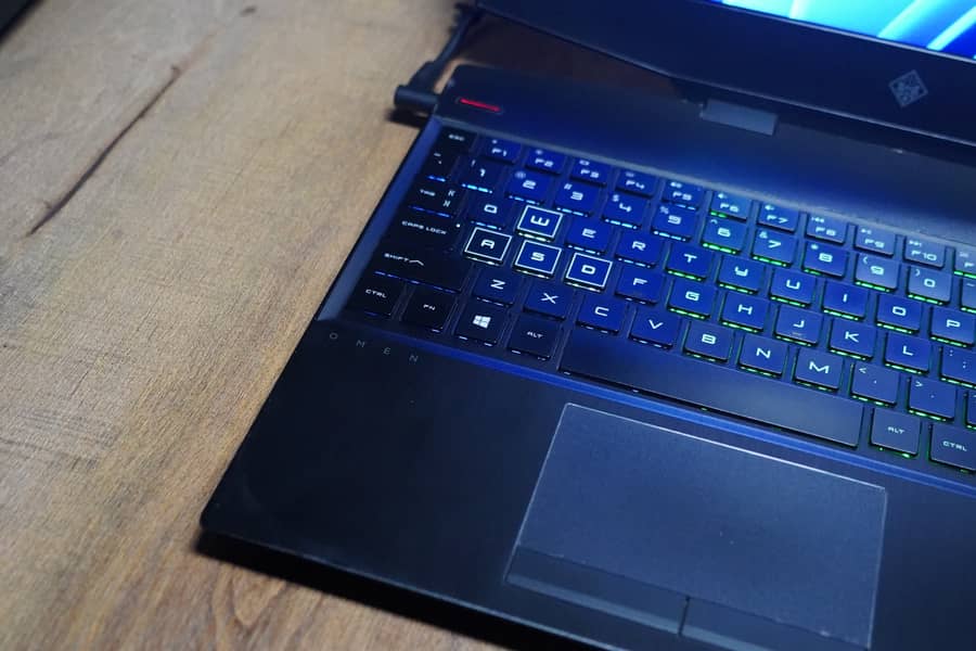 HP OMEN 15-DH1 15.6 INCH-CORE I7-10TH (GTX 1660ti) 4