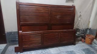 wooden bed set