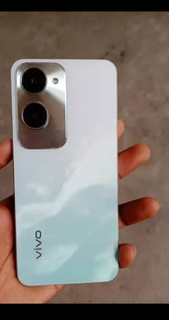 Vivo y18 6/128 10by10
