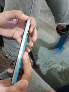 Vivo y33s 8 +4