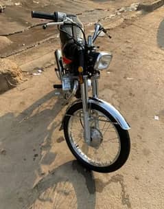 HONDA CG 125 FOR SALE URGENT COMPLETE DCOMINTS Karachi registratn