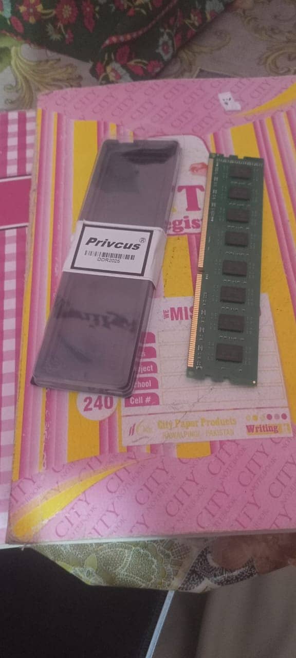 Privcus Desktop RAM DDR3 4GB 1600MHz , 1.5V High-Speed U-DIMM 2