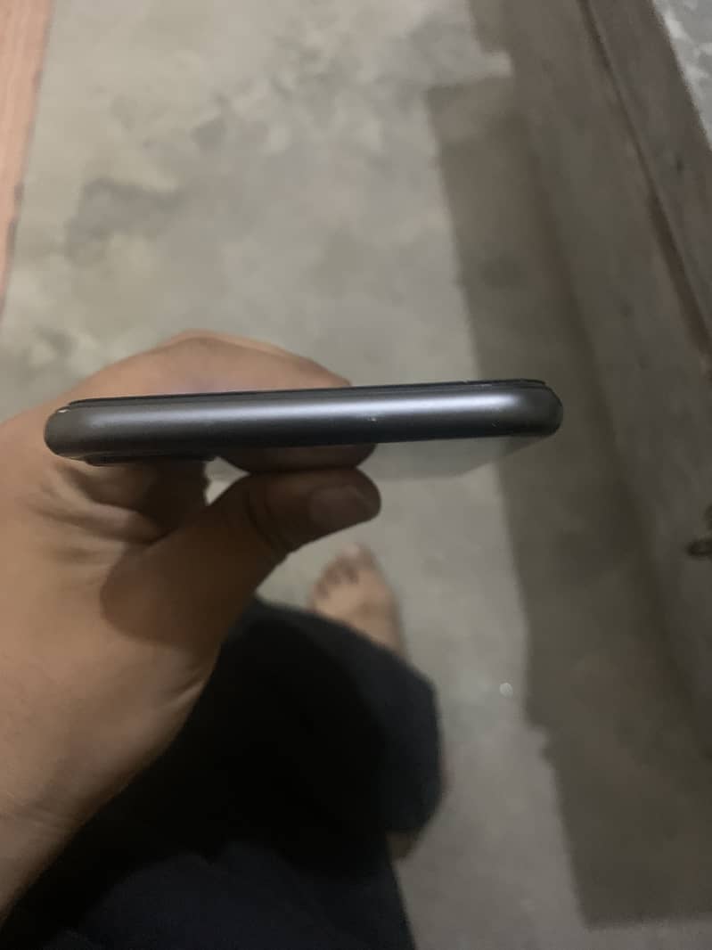 i phone 8 plus 256 gb pta approved 4
