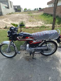 Honda CD 70 2025