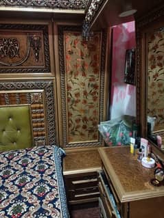 Bed set and dressing