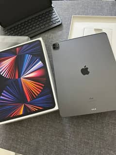 iPad Pro M1 Full Box 128GB ( Apple Pencil, Case, Keyboard )
