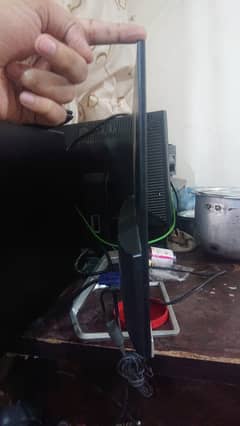 HP bpder less led 19 inch