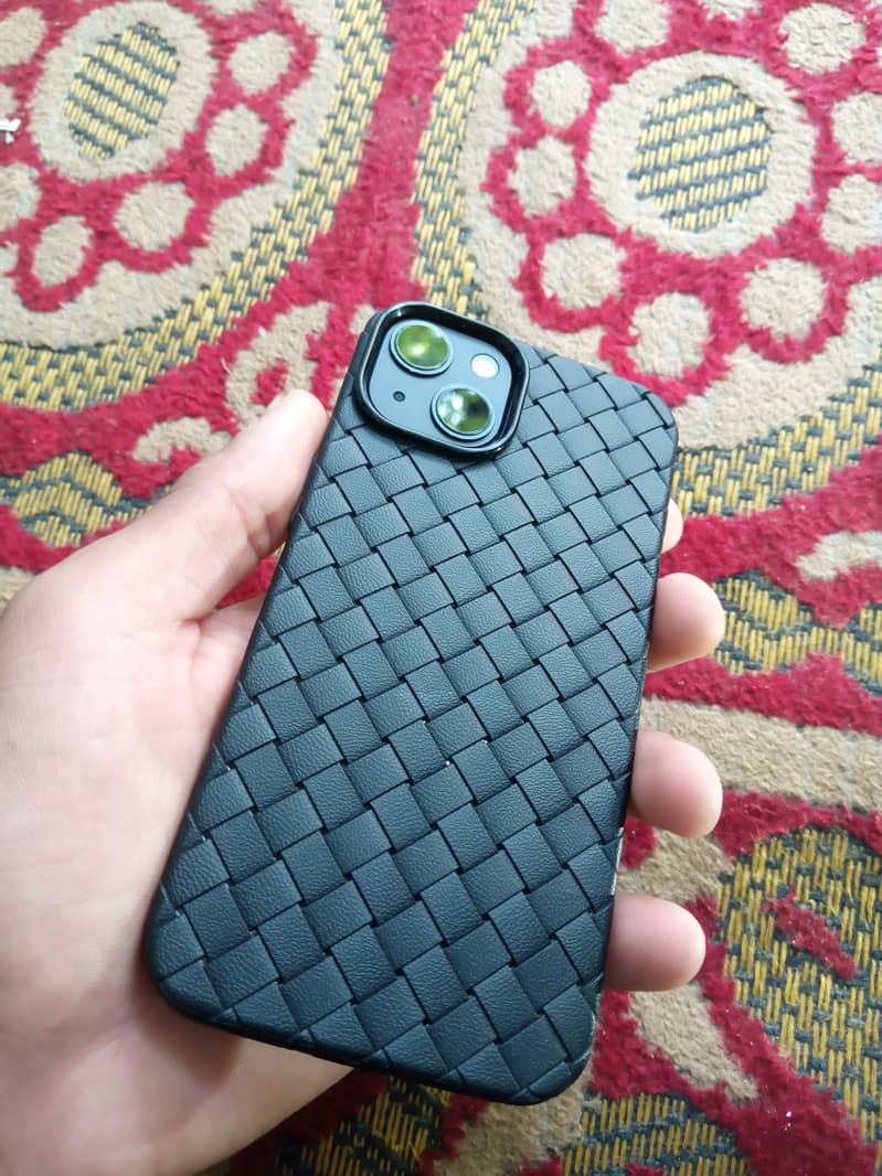 iPhone 13 3