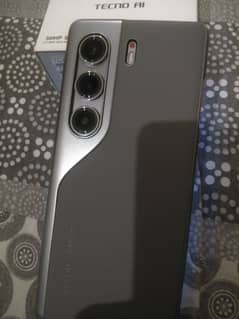 TECNO CAMON 40 PRO  RAM8+5 ROM256