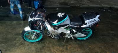 CBR 400cc