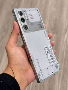 Red magic 9pro 16/512 GB 03220889193 my what'sap number