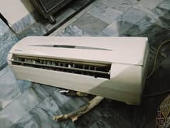 Dawlance Ac in excellent working condition