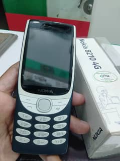 Nokia 8210/ 4g