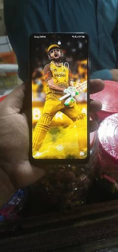 Samsung a32 box charger nahi ha baqi new ha full ok ha 10 by 10