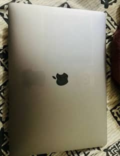 macbook pro 2017 15inch