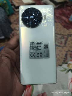 Tecno Spark 20 pro plus Box/Charger 8/256, 9.5
