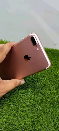 iphone 7 plus 128 GB PTA approved 03293556197 my WhatsApp number