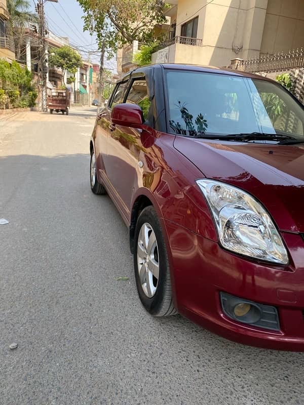 Suzuki Swift 2018 Automatic 1.3 navigation karchi number 3