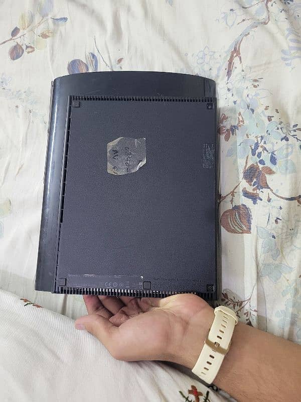 Playstation 3 jailbreak with 320 hard disk 2 controller best condition 2
