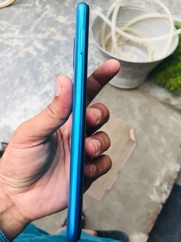 Infinix smart 6 2/32 total genion with box only Infinix smart 6 1