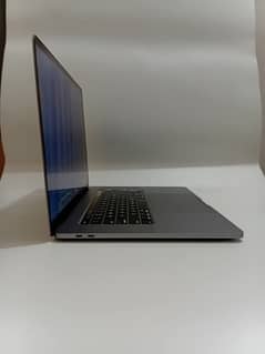 MacBook pro 2019 Core i9 for sale me no repair
