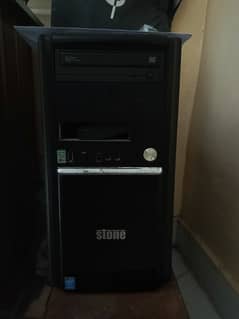 Gaming PC With RX590