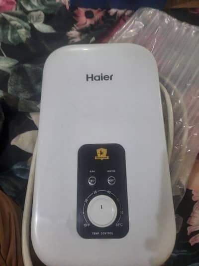 Haier Instant Electric Geyser