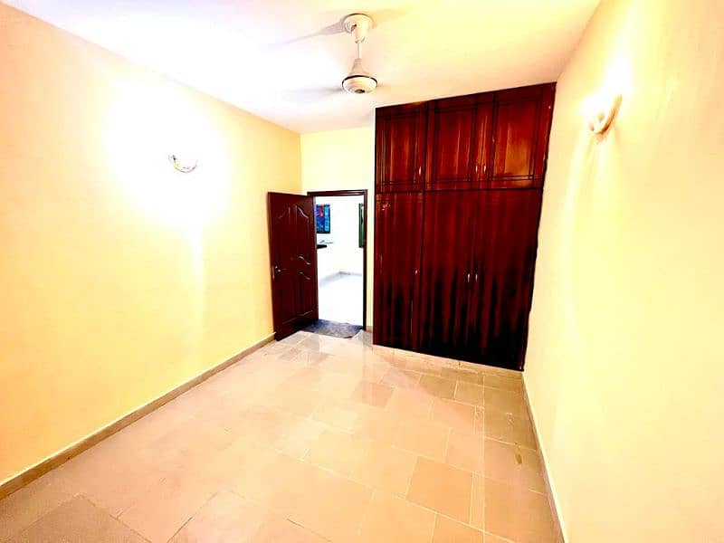 825 SQ FT 2 BED FLAT FOR SALE F-17 ISLAMABAD 11