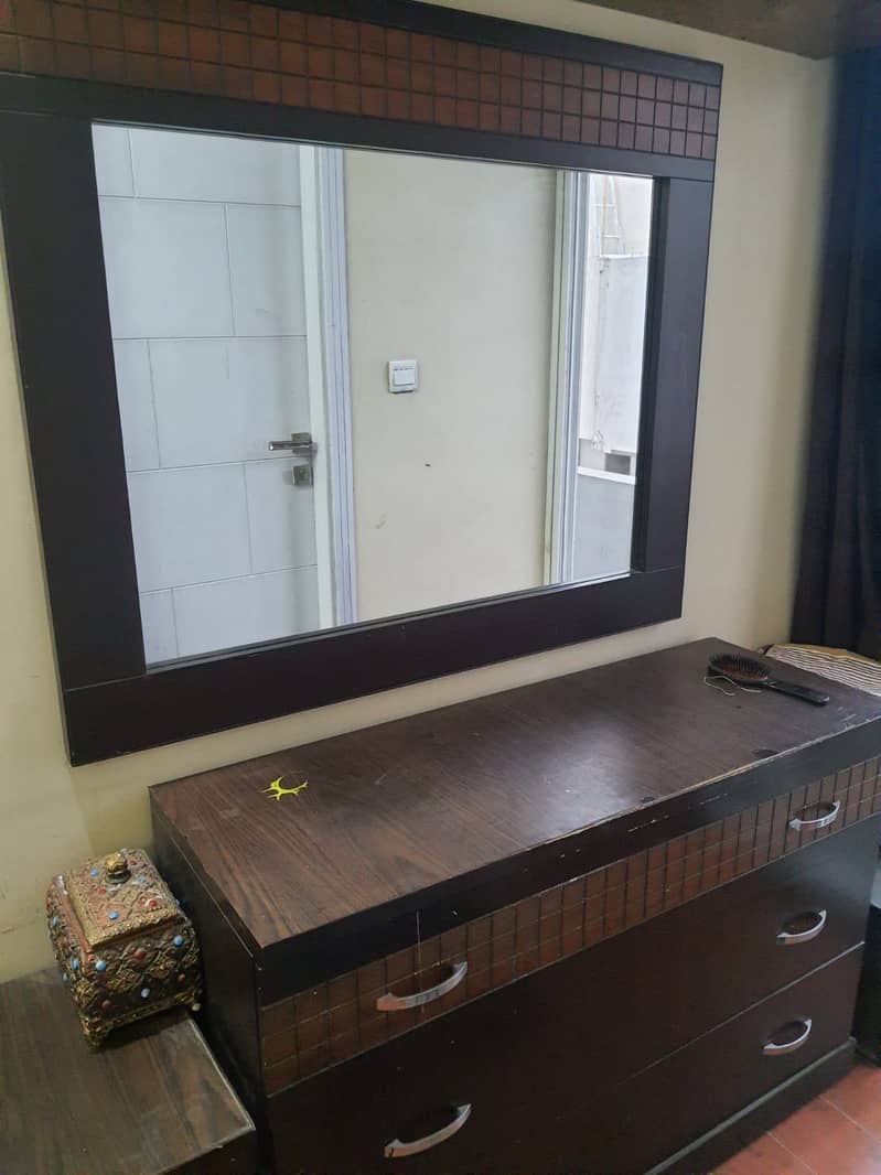 Bed with Dressing,mirror and Side tables 2