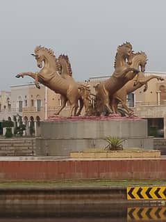 I SELL 8MARLA HOUSE IN BAHRIA ORCHARD PHASE FOR MORE PICS PLEASE CONTACT ME