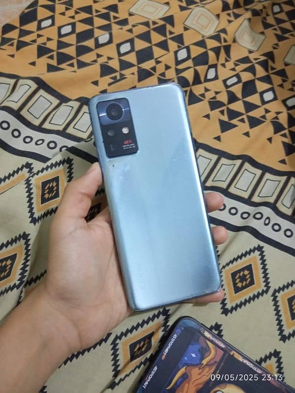 INFINIX ZERO X NEO SPECIAL FEATURE 60X ZOOM AND FRONT CAMERA QUALITY 6