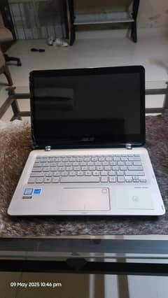 ASUS Q304UAK - 13" FHD Touch, i5 7th Gen, 8GB RAM, 256GB SSD
