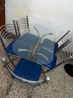 Dining table for sale