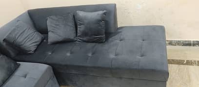 L