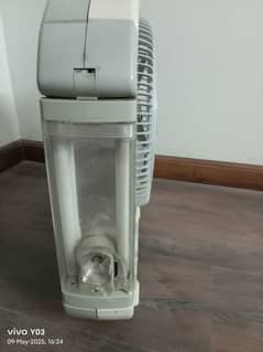 Rechargeable Fan with Light
