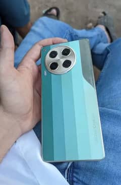 Tecno Camon 30