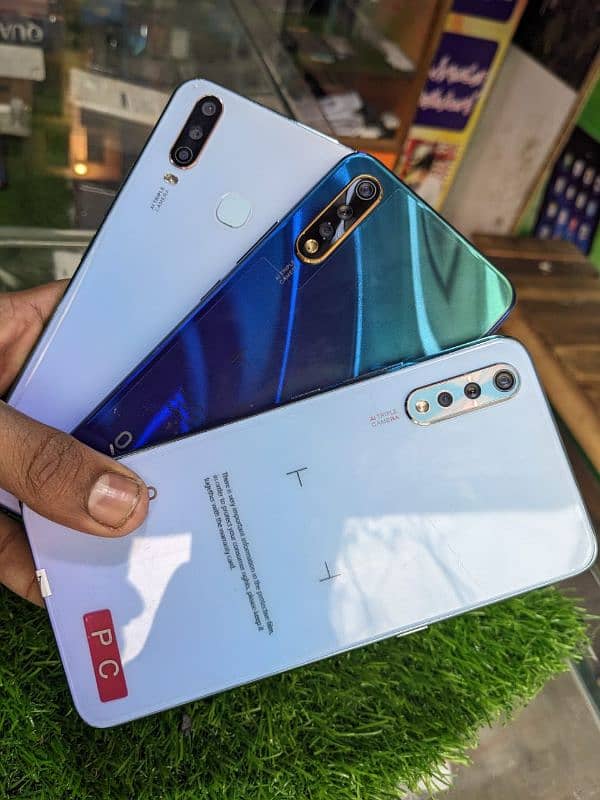 Mobile Vivo s1 8/256 front Display lock with box and original charger 7