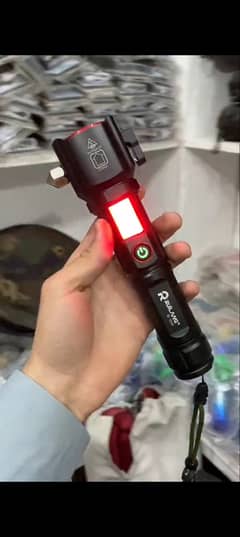 Long Range Zoom flashlight,for focus