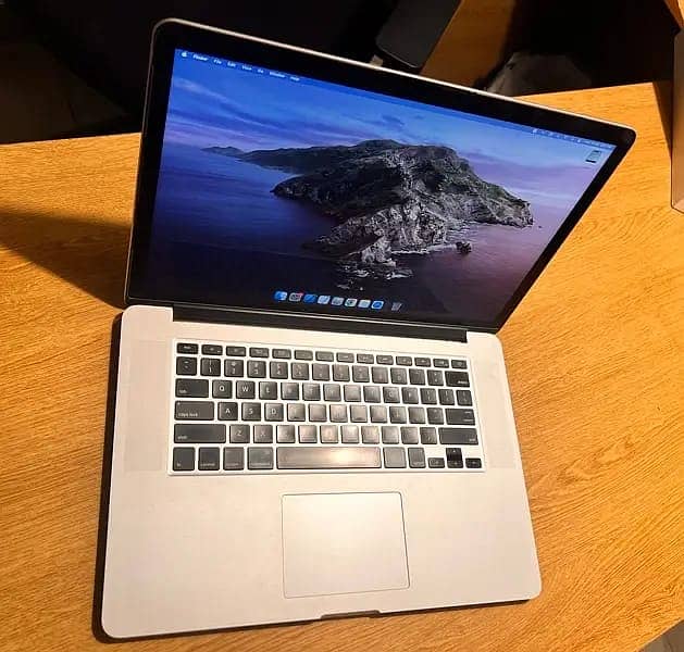 APPLE MACBOOK PRO 2015 15INCHES 2