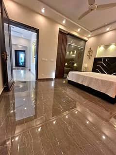 10 Marla Upper Portion Room For Rent Near Wapda Town Tariq Garden Lahore.