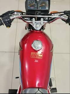 Honda 125 2024 10/10 urgent sale need cash 03018013294 only call