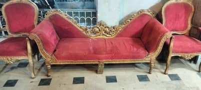 dewan with 2 chairs for sale