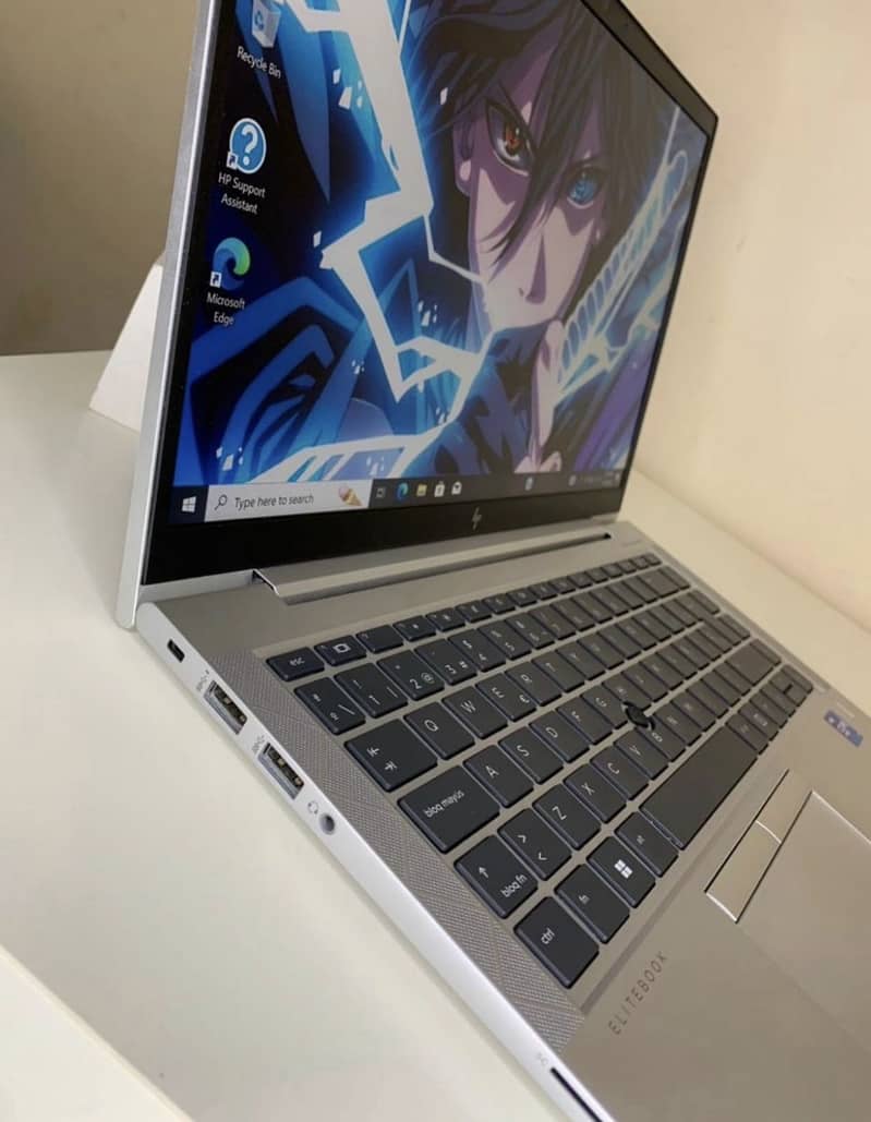 I5 Hp elitebook 840 G8 | 11th Gen | 16/512GB SSD | Iris XE Graphics 5