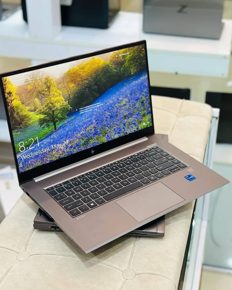 -Hp ZBOOK STUDIO (G7) CORE I7 10th GENERATION (32/512/4gb GPU T1000) 1